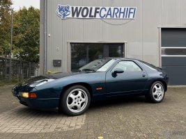 Porsche 928