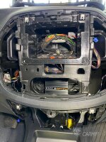 Mercedes V 447 Endstufenhalter klein für Match M5 DSP ohne Verstärker