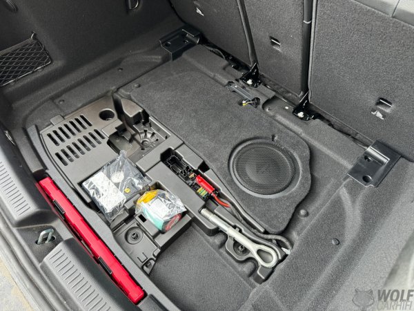 Mercedes A Klasse 20cm Bassrefelex Subwoofer Fertigsubwoofer mit Helix IK S8 2 x 2 Ohm