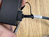 VW T6.1 Halter für Doppel USB-A Buchsen neben Becherhalter