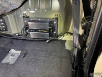 Ford Ranger Endstufenhalter für Match Endstufen Rückbank Links