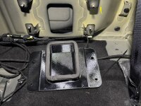 Ford Ranger Endstufenhalter für Match Endstufen Rückbank Links