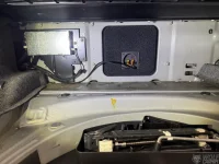 BMW E46 Cabrio Subwoofer und Skisackabdeckung mit Audison APS 8D