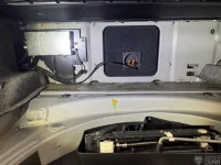 BMW E46 Cabrio Subwoofer und Skisackabdeckung mit Audison APS 8D