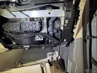 Endstufenhalter VW T7 für UP8 hinter Handschuhfach