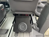 VW T7 Subwoofer für den Beifahrersitz