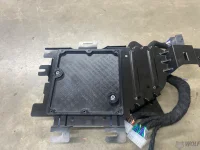 Mercedes Benz G-Klasse W463 Endstufenhalter Match UP10DSP